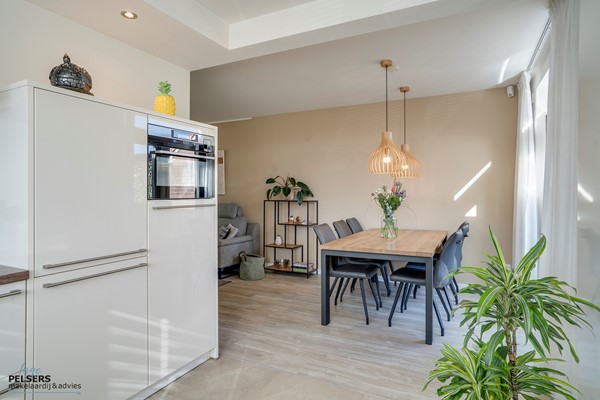 Medium property photo - Gouverneur Van Hovelllaan 28, 5953 CV Reuver